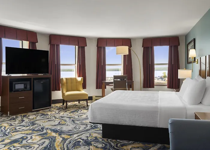Hotel Chequamegon, BW Signature Collection